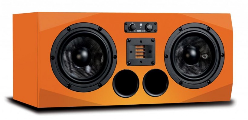 監(jiān)聽音箱也要玩時(shí)尚：Adam 為 AX 推出五種花色的貼紙，也可以自己設(shè)計(jì)