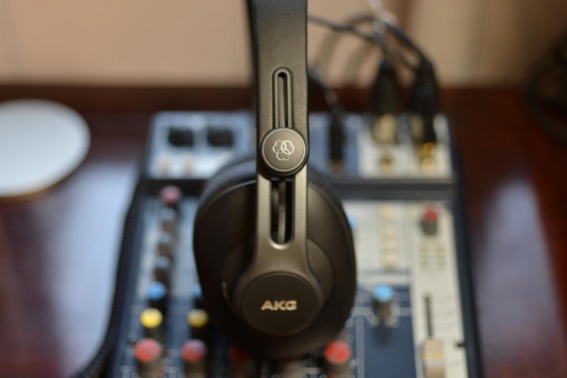 新生代的別樣情懷——AKG K371 頭戴式耳機開箱評測