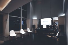 低估了 ADAM Audio A8X 太多年，原來 8 寸這么從容？